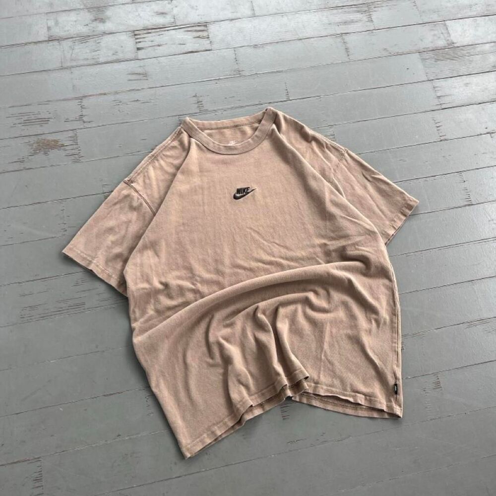 Nike Streetwear Y2K Heavyweight Tee Shirt